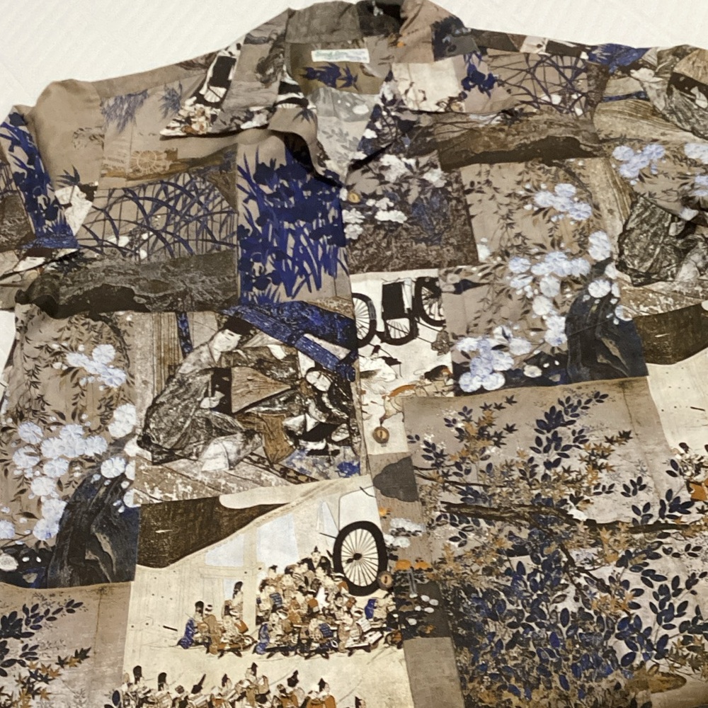 7 vintage never worn most are 100% silk Hawaiian shirts